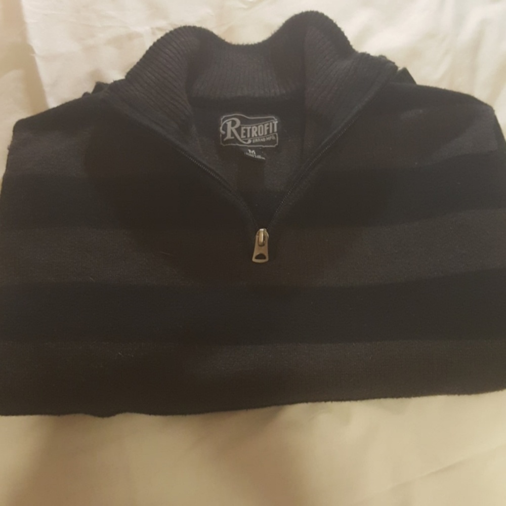 Sweater - Picture 2 of 2